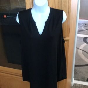 Ladies xl black no sleeve v neck cut shirt